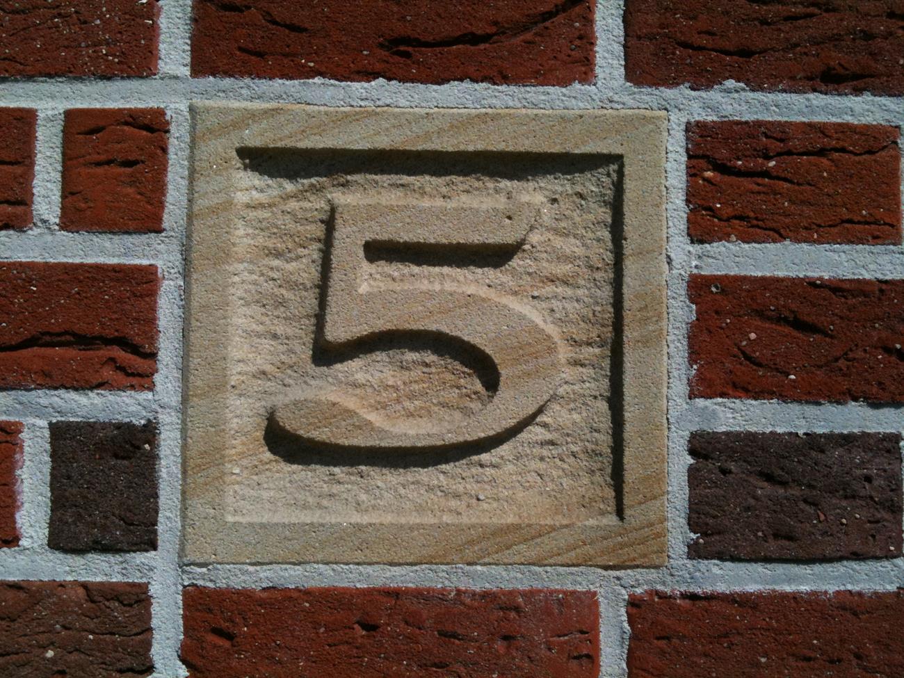 Hausnummer Sandstein gelb-bunt inkl. Versand 5 Hausnummer Sandstein gelb-bunt inkl. Versand – Bild 5