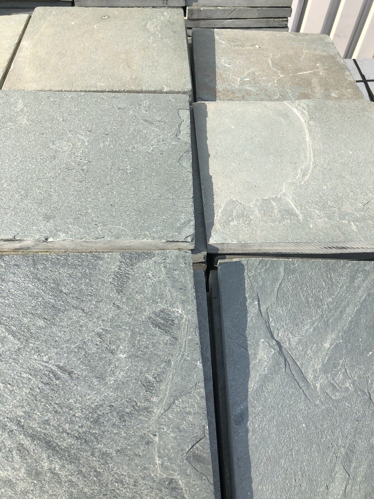 Terrassenplatten Schiefer Grau Grün Naturstein Restposten 30x30cm 1 Qm 3 Terrassenplatten Schiefer Grau Grün Naturstein Restposten 30x30cm 1 Qm – Bild 3